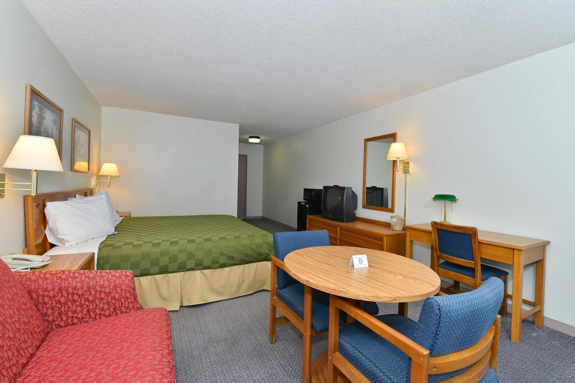 Red Roof Inn Marion, Va Екстериор снимка